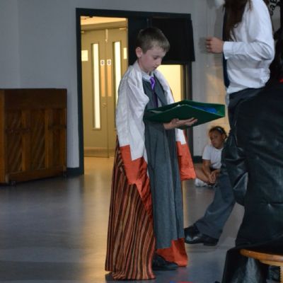 Year 6 Play (38)